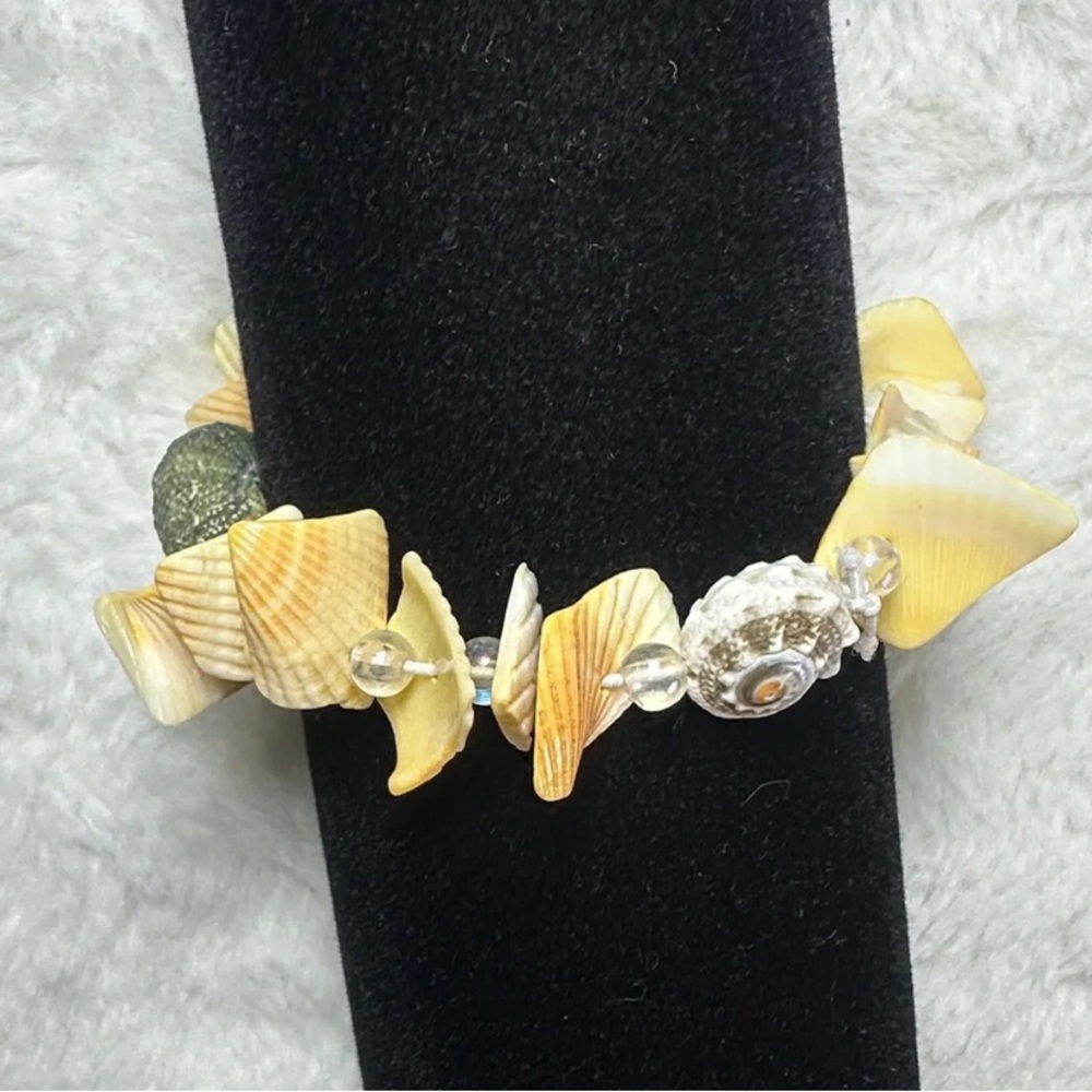 Yellow Shell Bead Stretch Bracelet - Beach-Inspired Women’s Jewelry